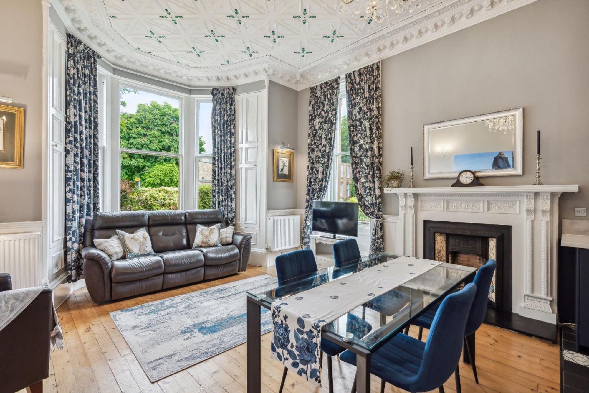A Two Bedroom Apartment - Victorian Villa At 8 Priestfield Road 爱丁堡 外观 照片
